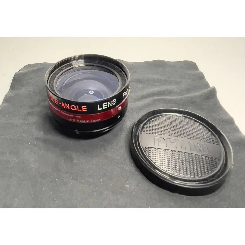 Petri AUX Wide-Angle Lens for 1:28 45mm 7s, with cap